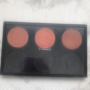 Blush trio